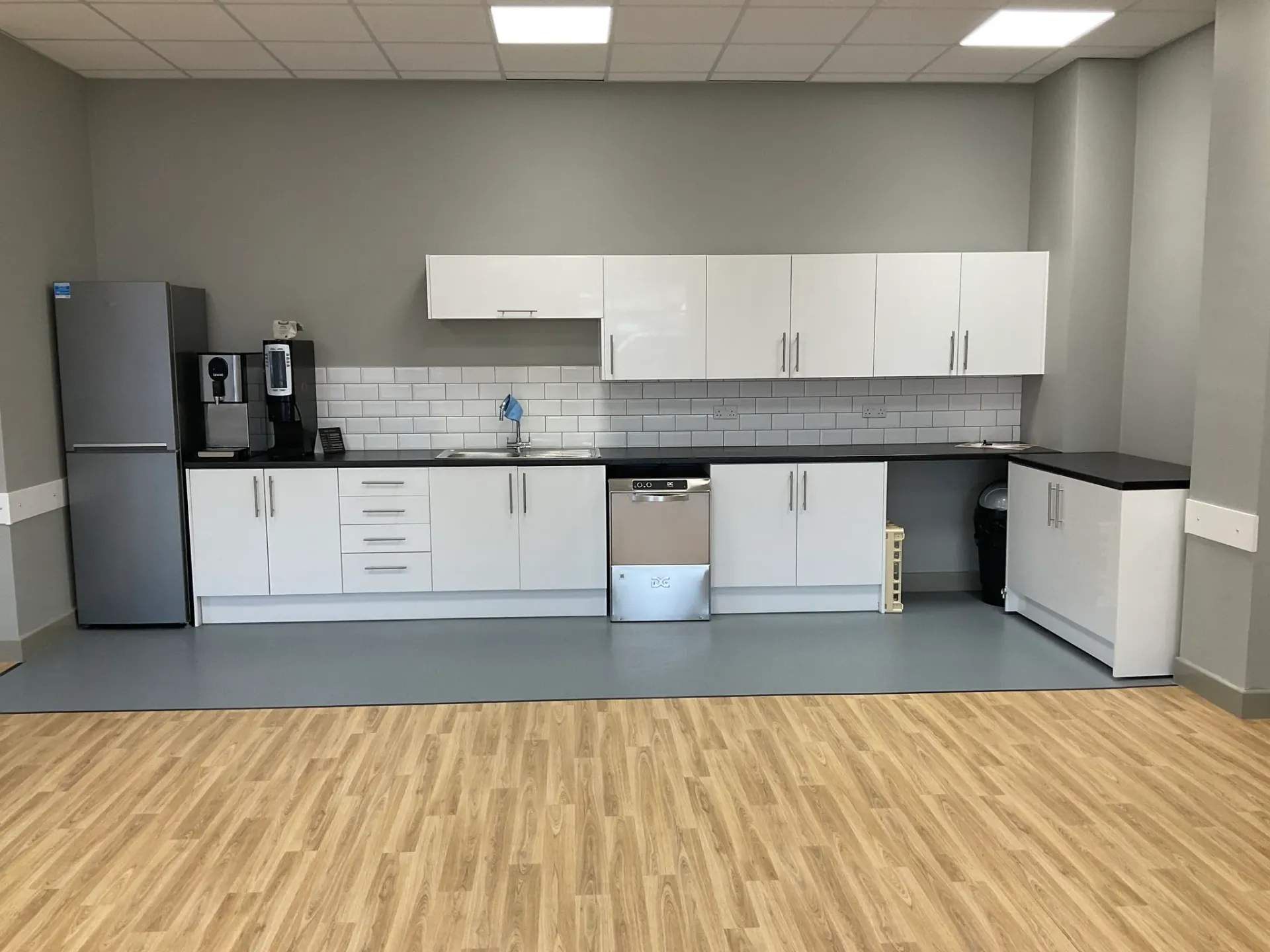 Dining Room — Dining3